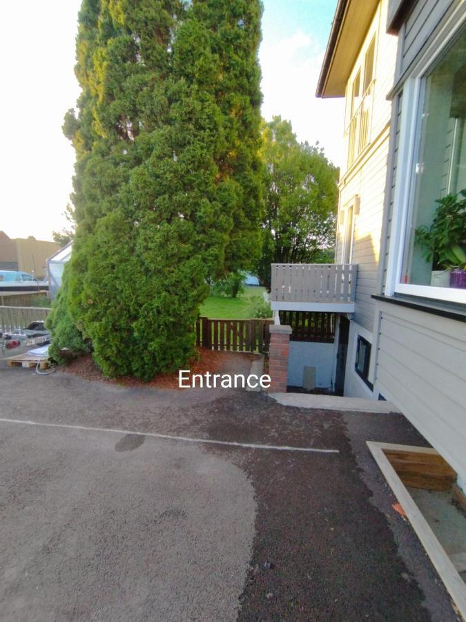 Guest House In The Garden Hokksund 外观 照片